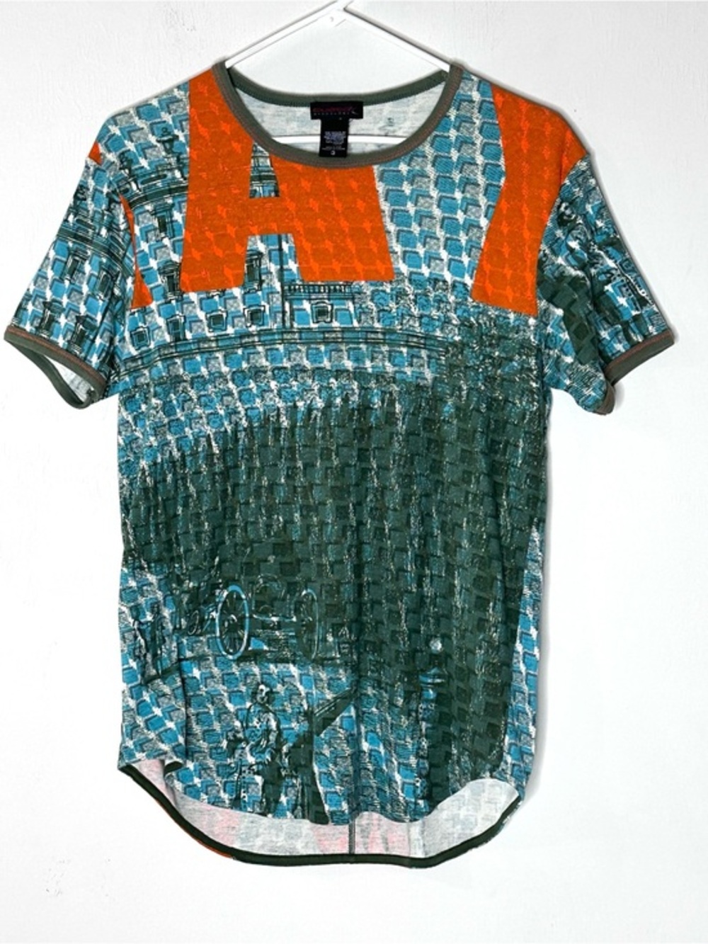 Custo Barcelona Short Sleeve Cotton Top M (3) Centennial Print
